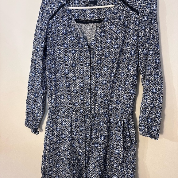 GAP Pants - GAP Long Sleeve Dress in Blue and White Floral